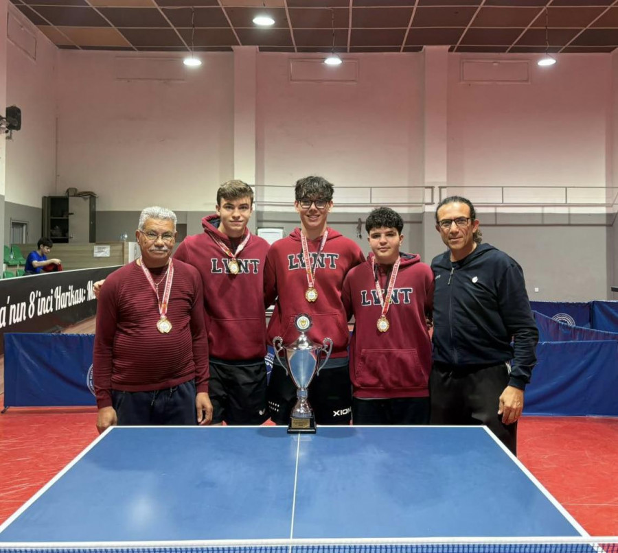 Levent College Masa Tenisinde Şampiyon
